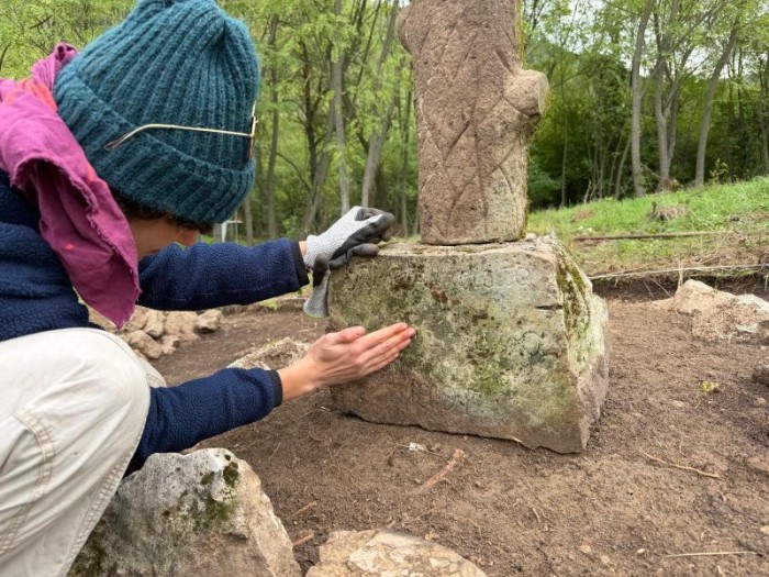 Otwórz zdjęcie Zakończył się wolontariat archeologiczny na cmentarzu w Raszkowie. Polsko-mołdawska współpraca na rzecz dziedzictwa
